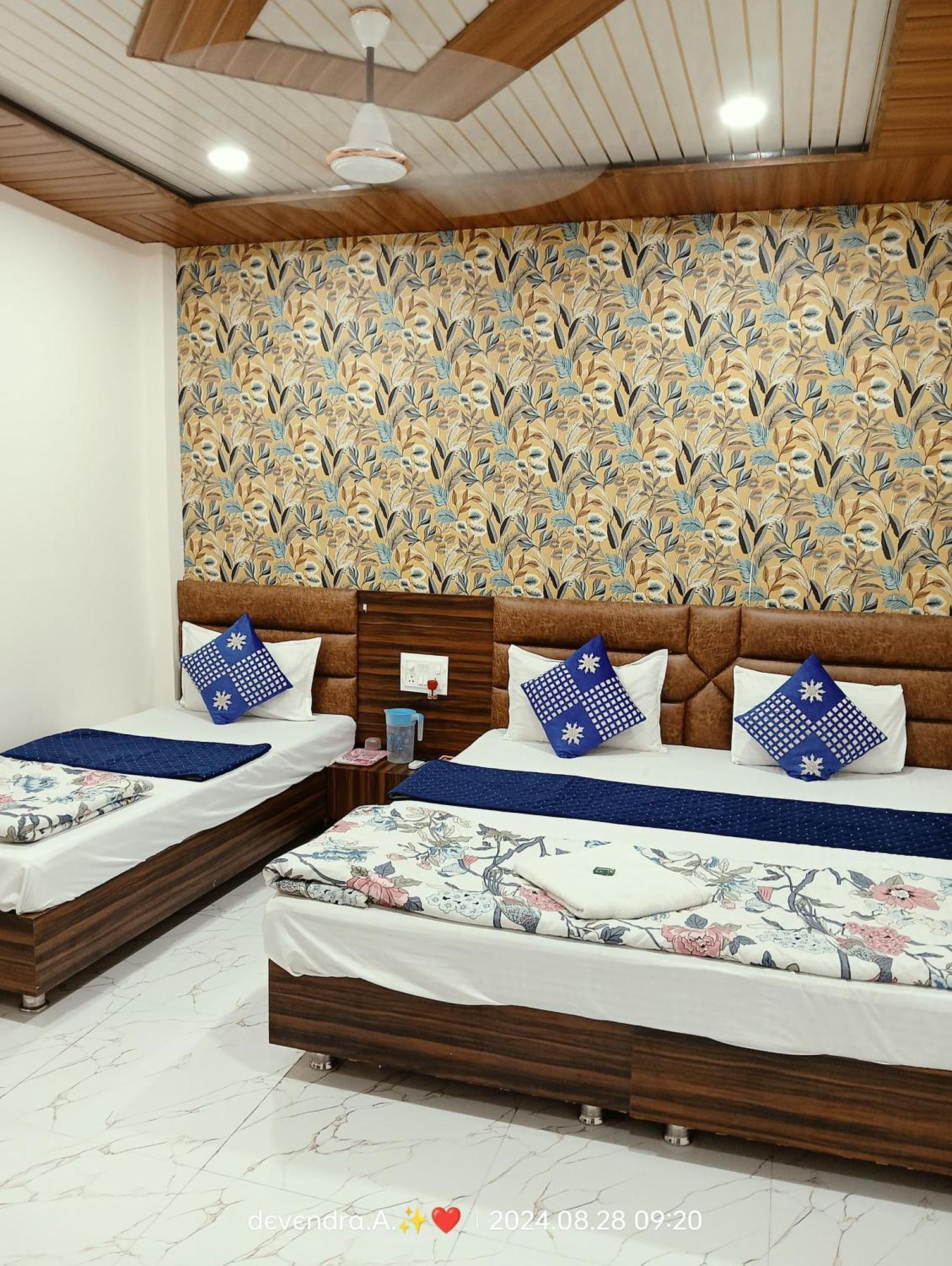Hotel Ganga Sagar Ujaim Exterior foto